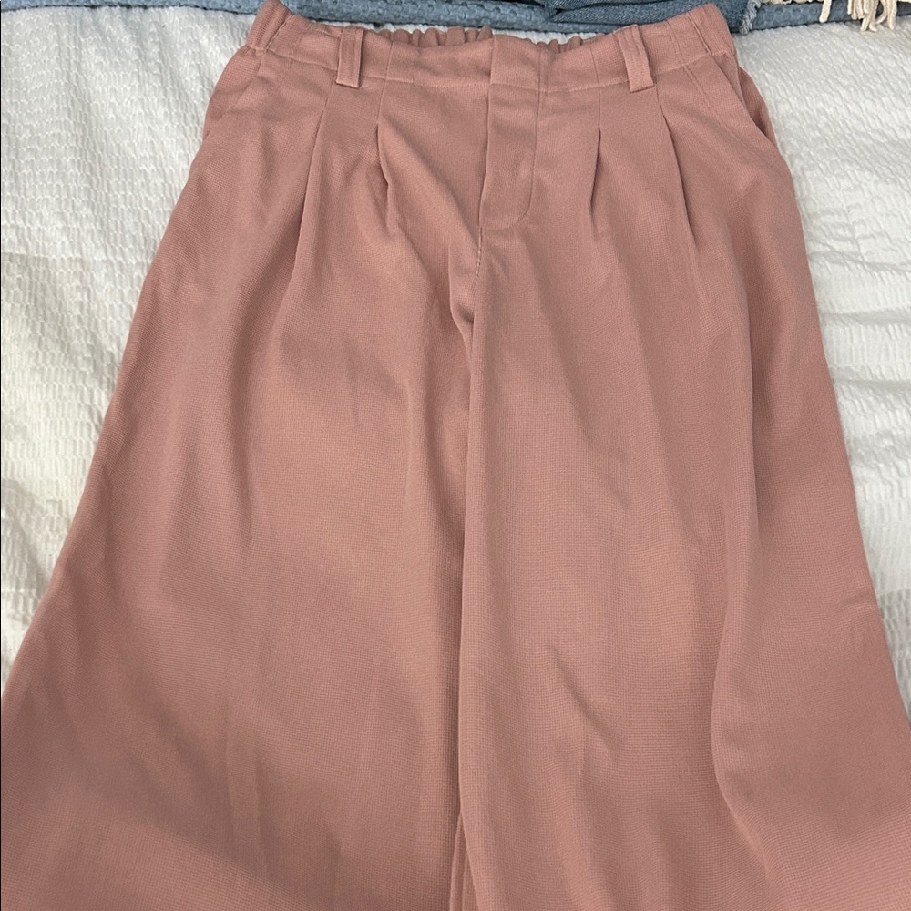 Stylish Pink Wide-Leg Pants